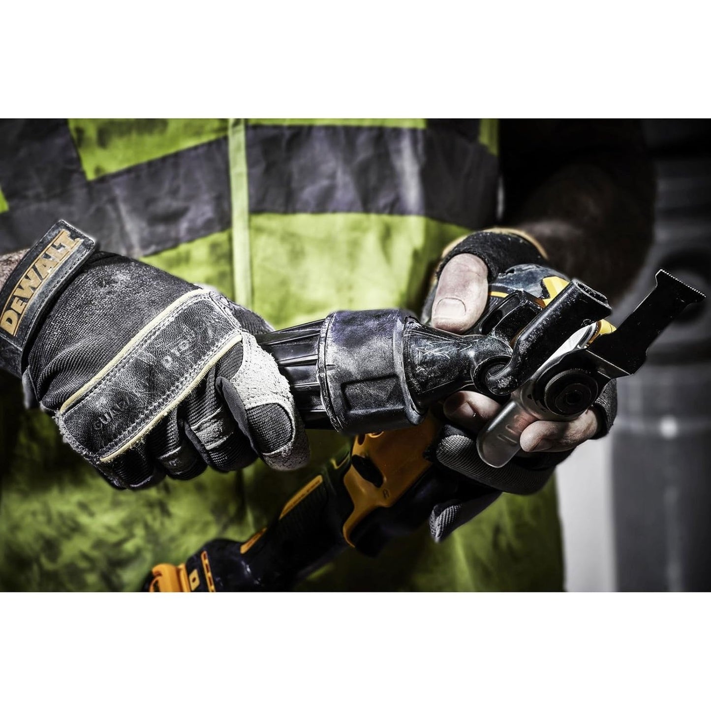 DEWALT DCS355N-XJ Oscillating Multi-Tool 18V Li-Ion Cordless Brushless Battery Powered , LARGE